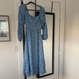 NWT Reformation Blue and White Floral Long Sleeve Dress MICAH DRESS